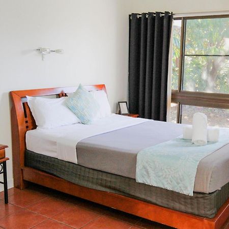 Birch Motel Bowen Previously Known As Bowen Arrow Motel ภายนอก รูปภาพ