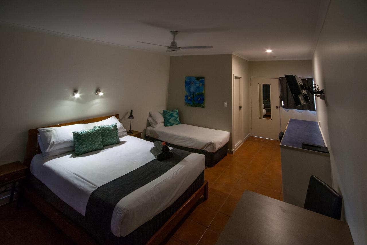 Birch Motel Bowen Previously Known As Bowen Arrow Motel ภายนอก รูปภาพ